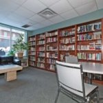 30 Gloucester St Unit 906-small-021-17-Building Library-666x444-72dpi