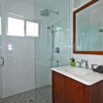 36 Bonnie Brae Blvd Toronto ON-print-025-15-Main Bathroom-2100x1400-300dpi